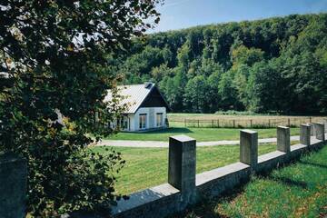 Фото Виллы Pradnik Valley Lodge г. Prądnik Korzkiewski 2